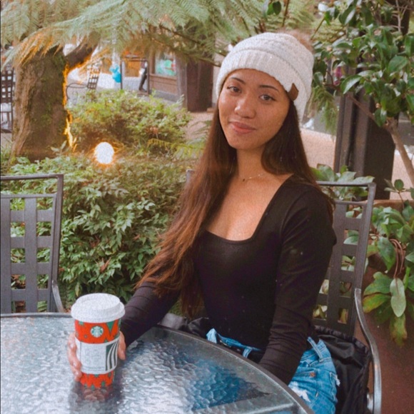 Meet your Posher, Pua - Picture 3 of 3